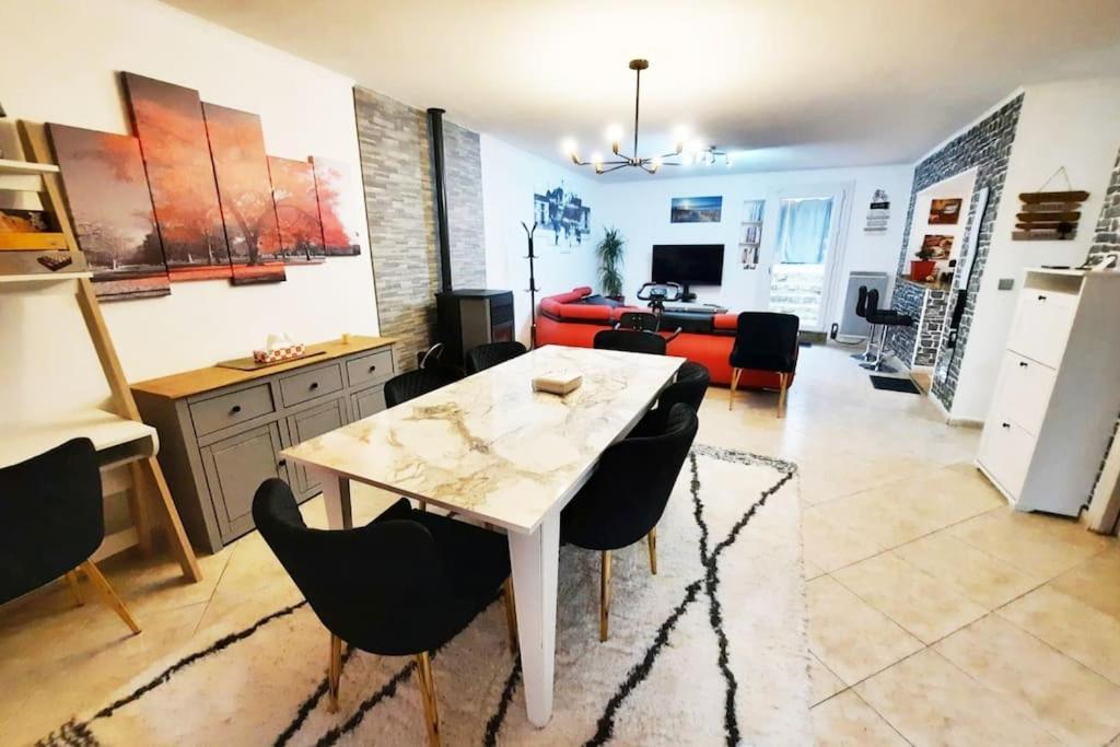 Villa Confortable Avec Jacuzzi A Chevannes Chevannes  外观 照片