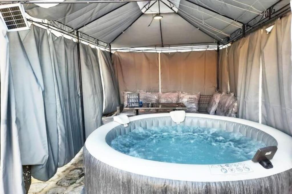 Villa Confortable Avec Jacuzzi A Chevannes Chevannes  外观 照片